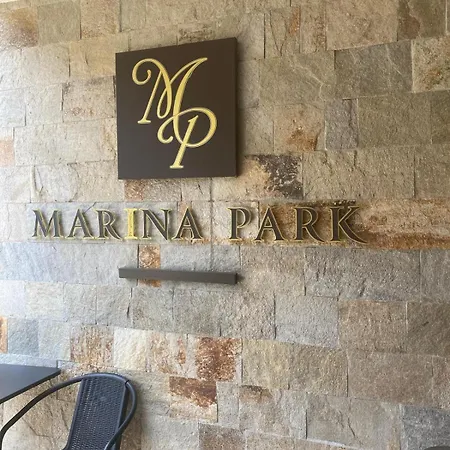 Marina Park Oliwia * Święty Włas